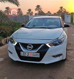 نيسان ماكسيما